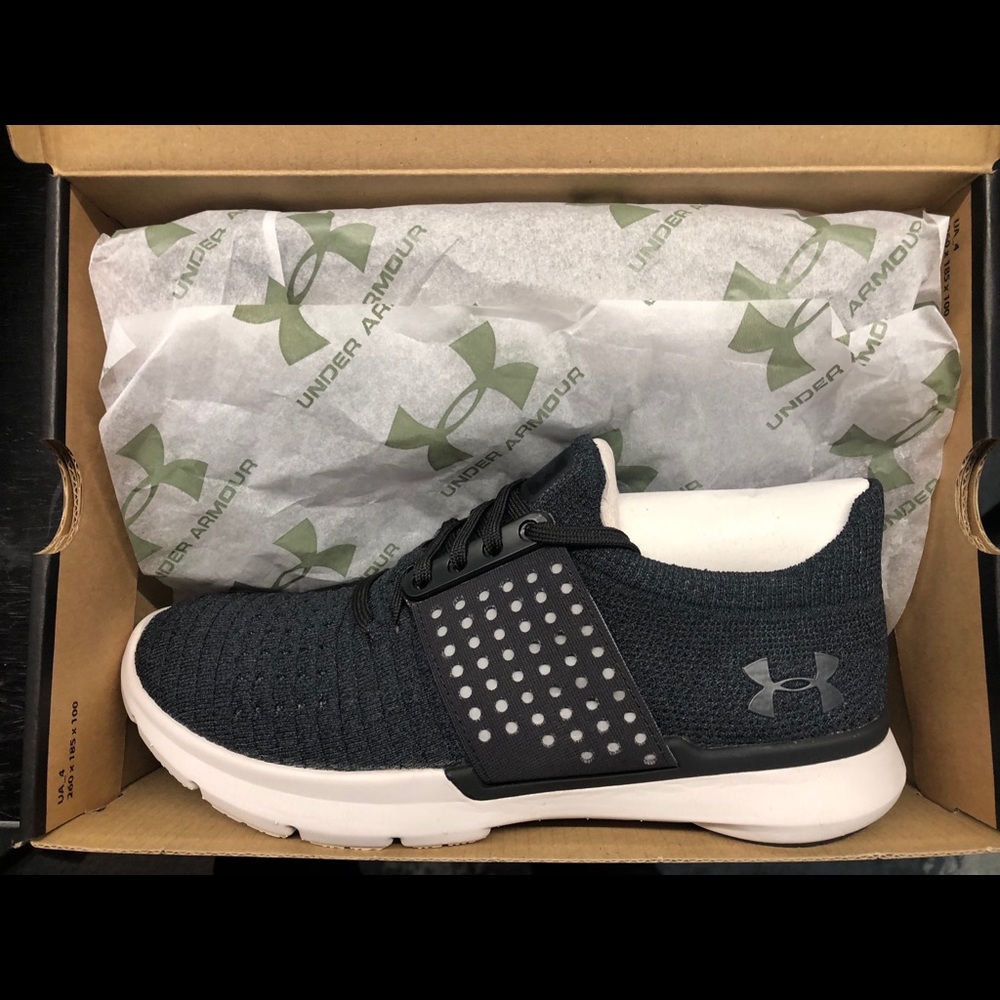 Under Armour Speedform Women’s 6